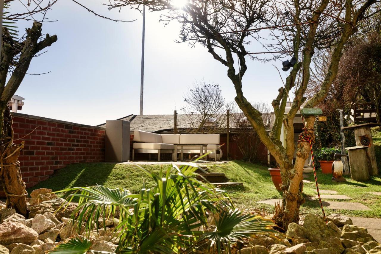 Hotel Rickmers' Insulaner Heligoland Exterior photo